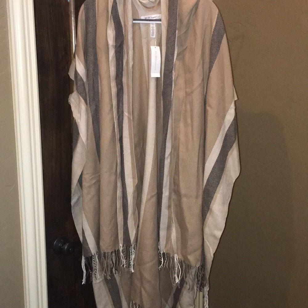 BCBG shaw
